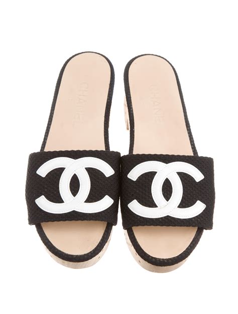 chanel sliders women's